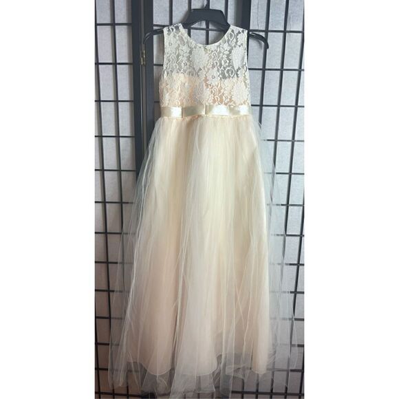 Baihui Ivory Lace/Tulle Party Dress - Picture 1 of 5